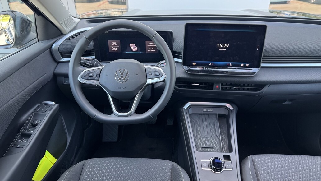 Volkswagen T-Roc, Life