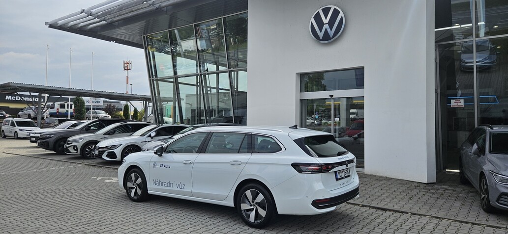 Volkswagen Passat, Business