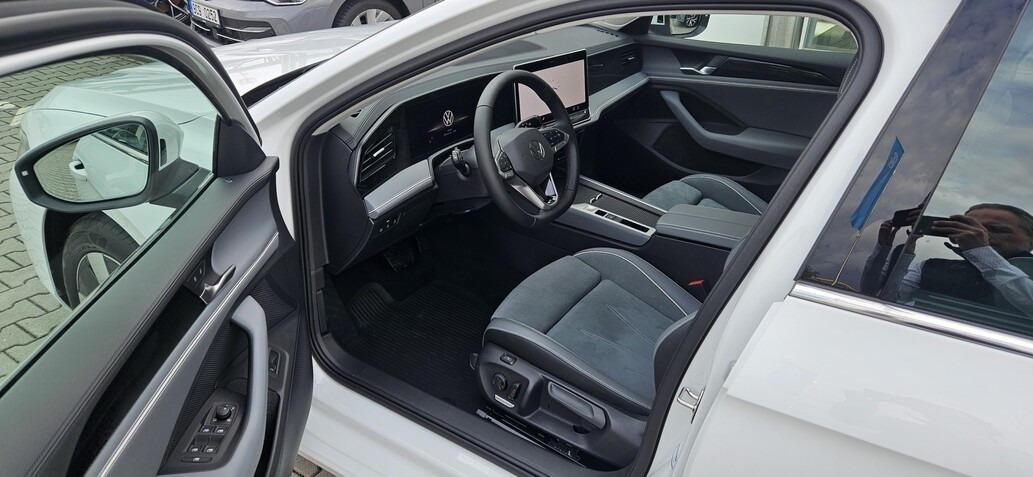 Volkswagen Passat, Business