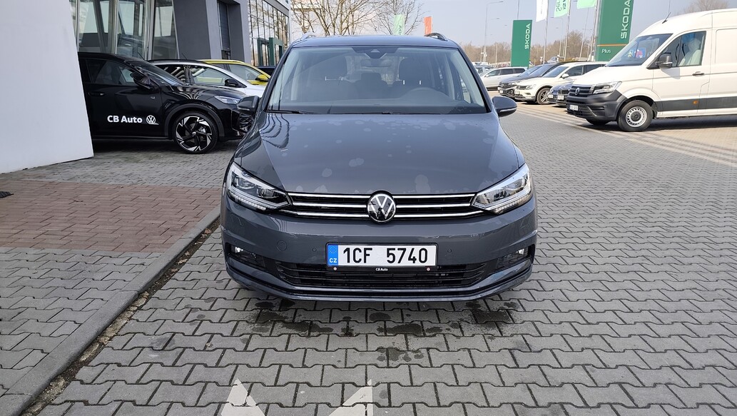 Volkswagen Touran, People