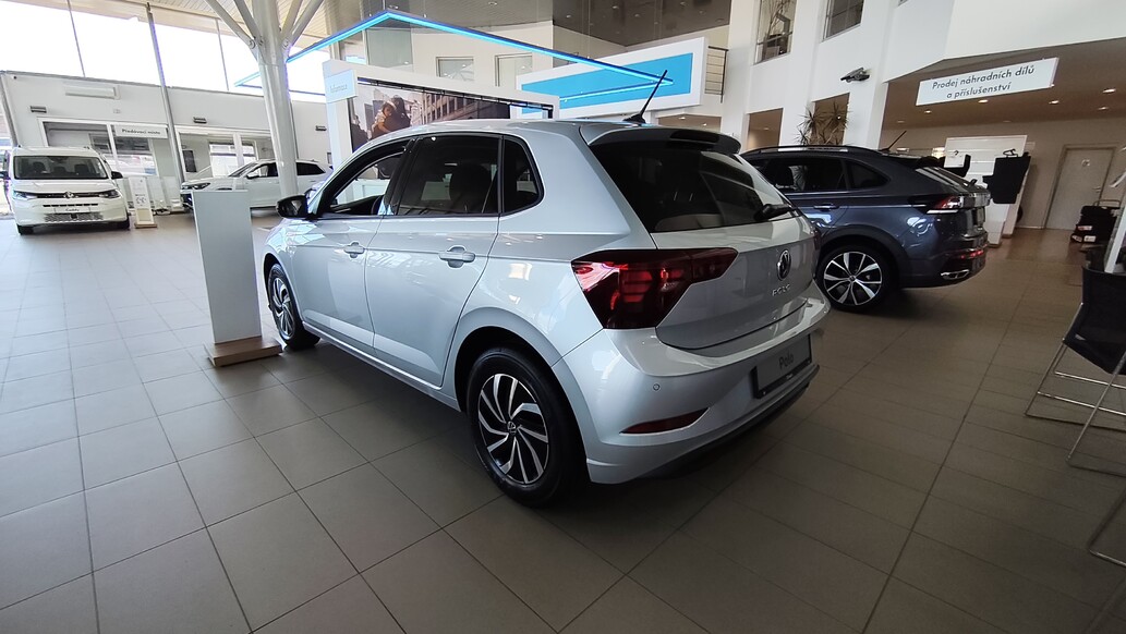 Volkswagen Polo, People