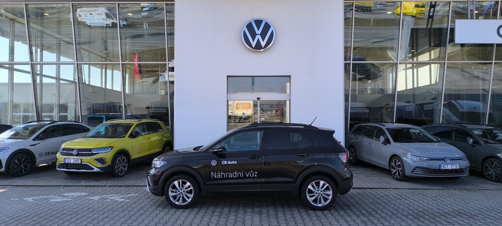 Volkswagen T-Cross, People