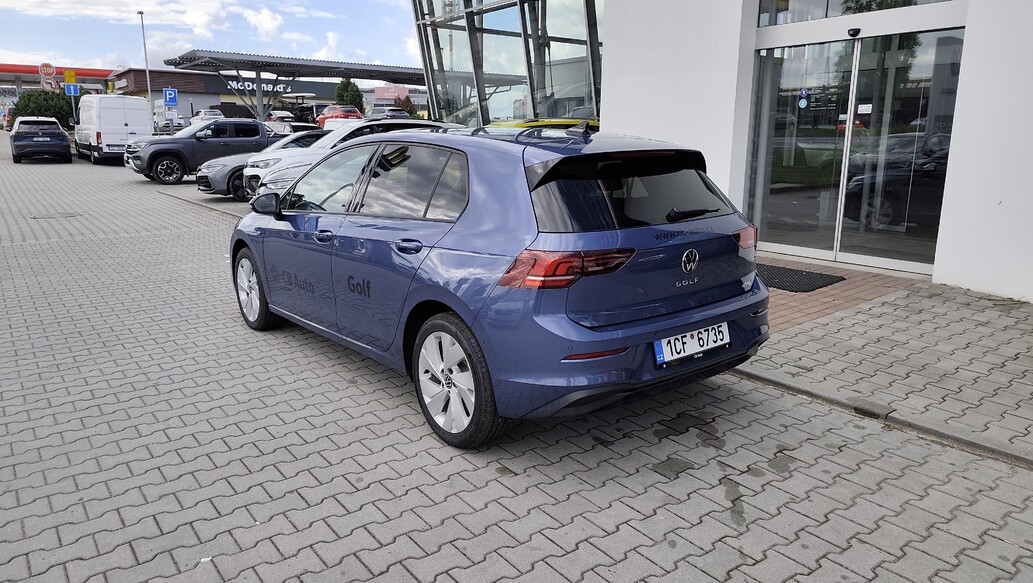Volkswagen Golf, People