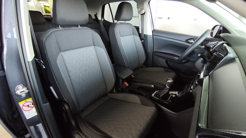 Volkswagen T-Cross, People