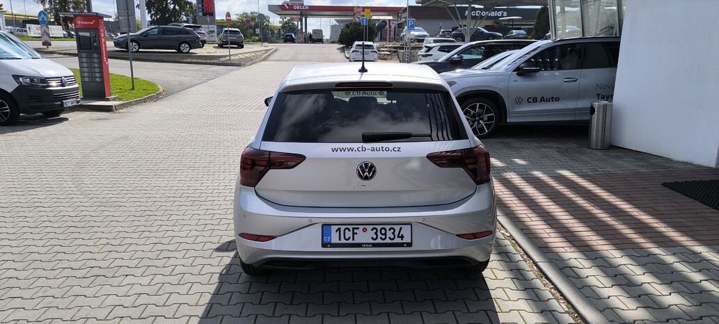 Volkswagen Polo, People