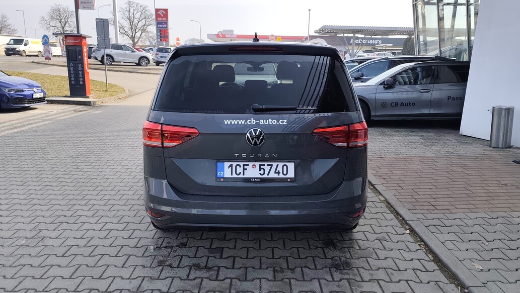 Volkswagen Touran, People
