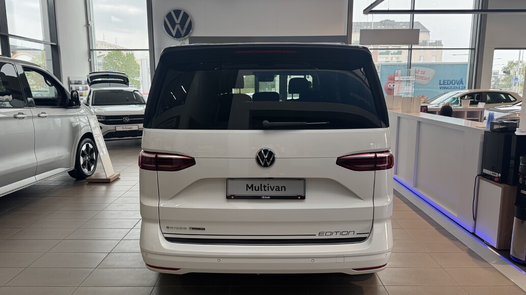 Volkswagen užitkov&eacute; Multivan, Life