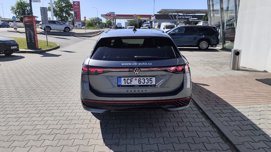 Volkswagen Passat, R-Line People
