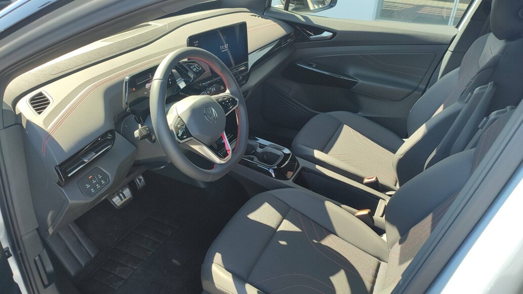 Volkswagen ID.5 GTX 220 kW, kap. 77 kWh, 4MOT