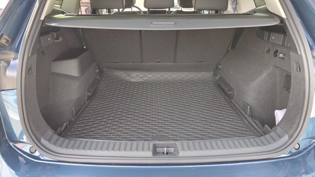 Volkswagen Tayron, People