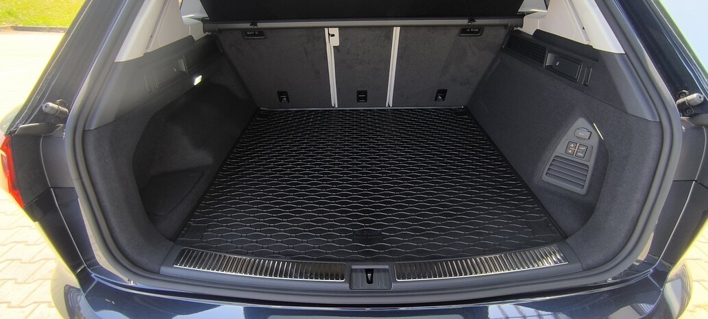 Volkswagen Touareg, R-Line