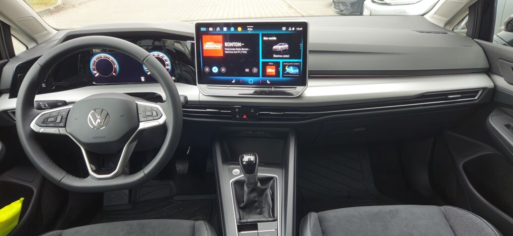 Volkswagen Golf, People