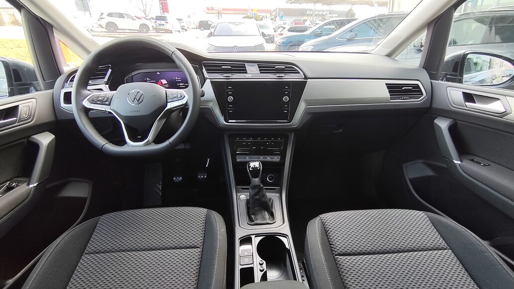 Volkswagen Touran, People