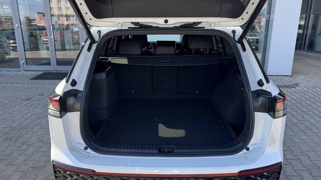 Volkswagen Tayron, R-Line People