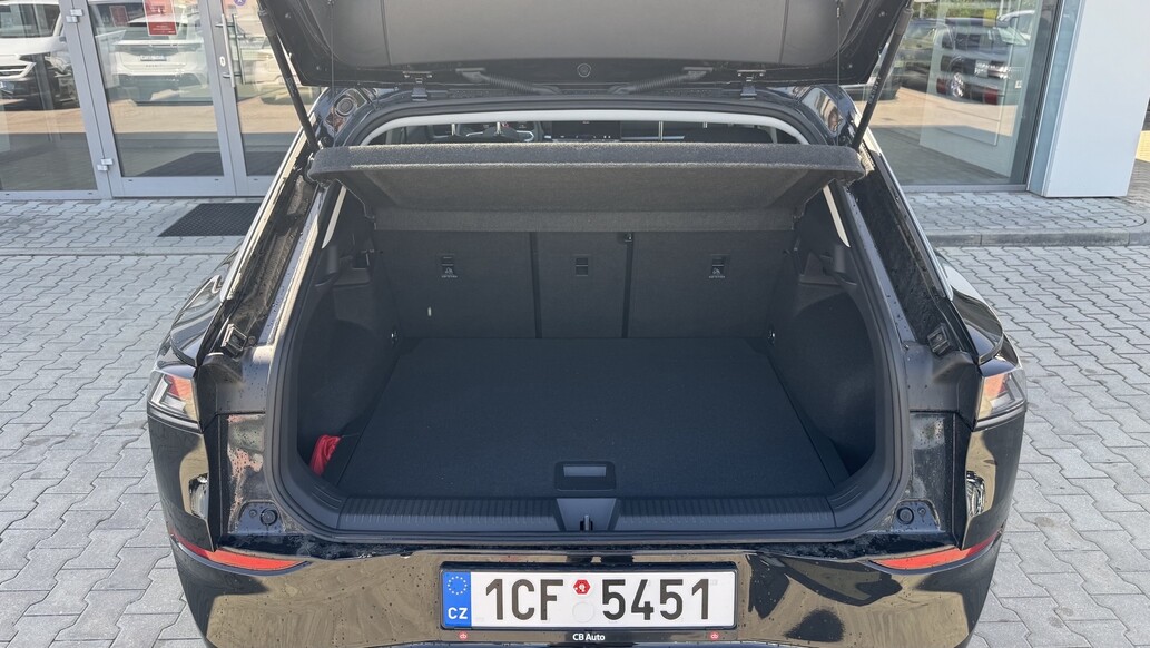 Volkswagen T-Roc, Life