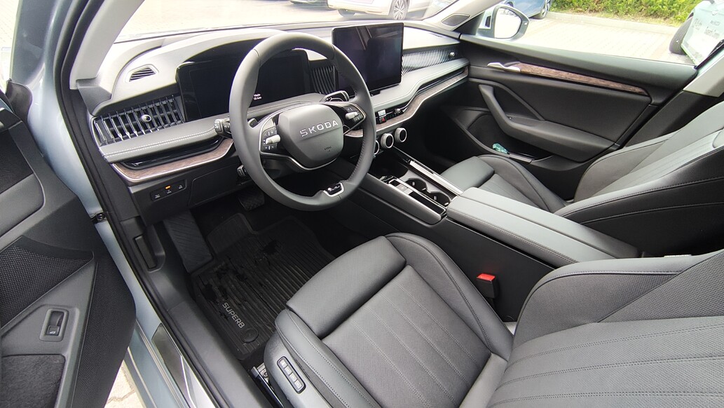 &Scaron;koda Superb, L&K