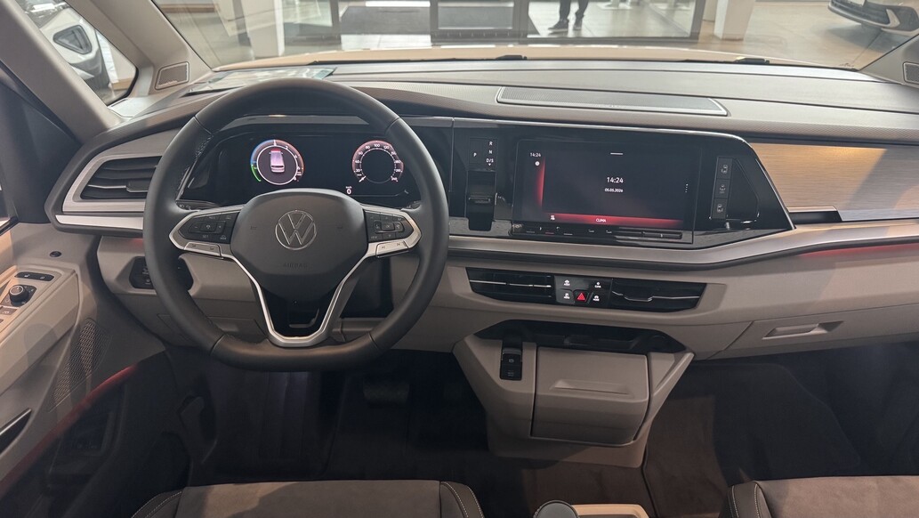 Volkswagen užitkov&eacute; Multivan, Life