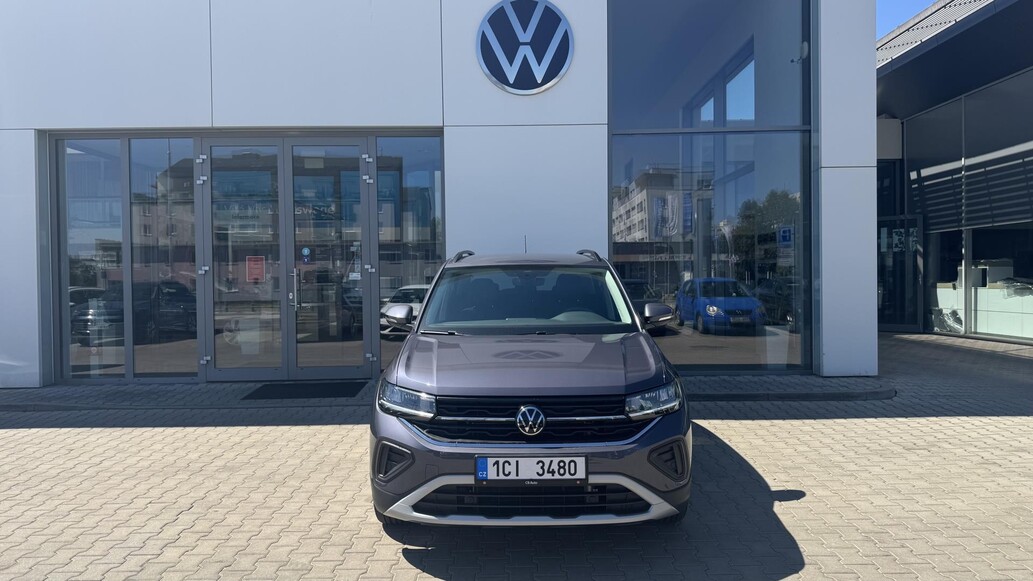 Volkswagen T-Cross, People