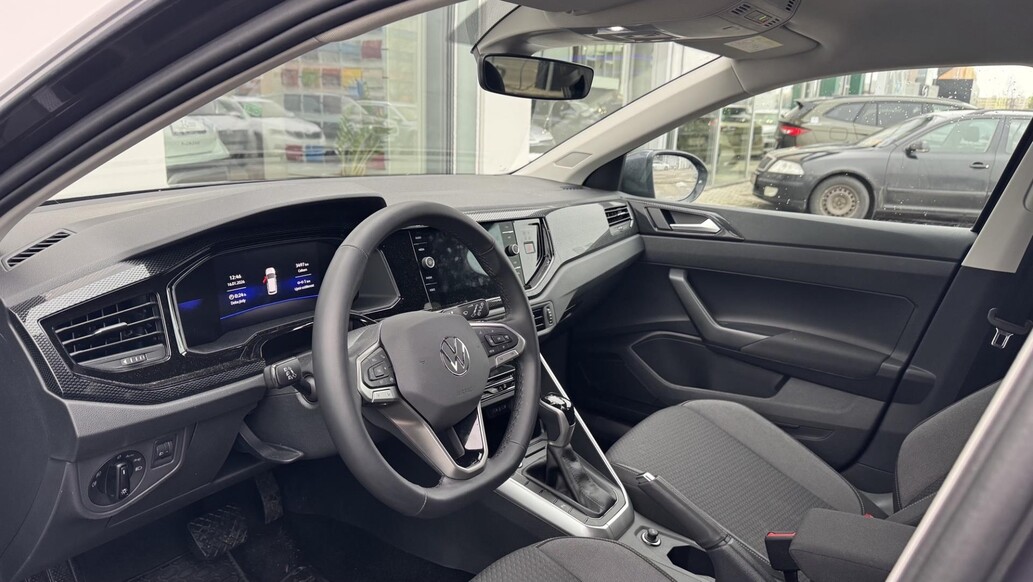 Volkswagen Taigo, People