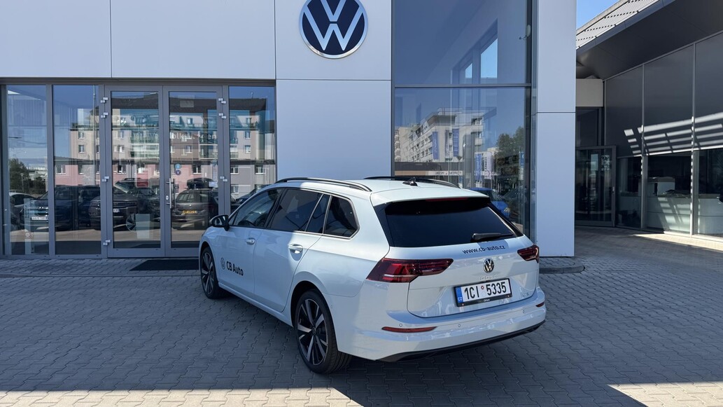 Volkswagen Golf Variant, People