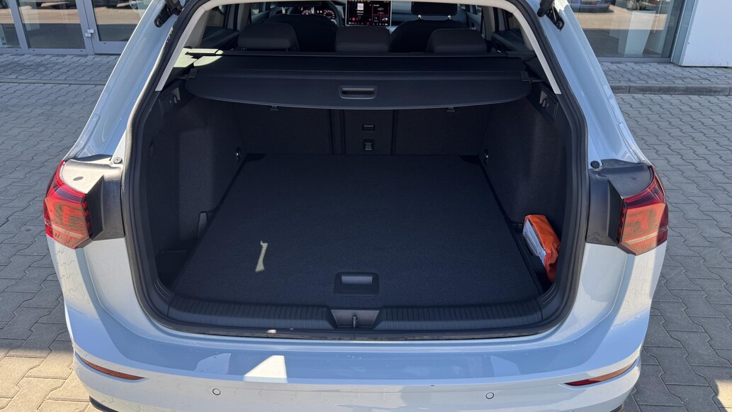 Volkswagen Golf Variant, People