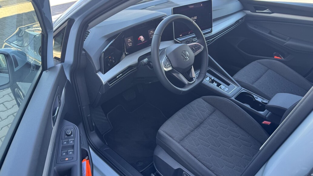 Volkswagen Golf Variant, People