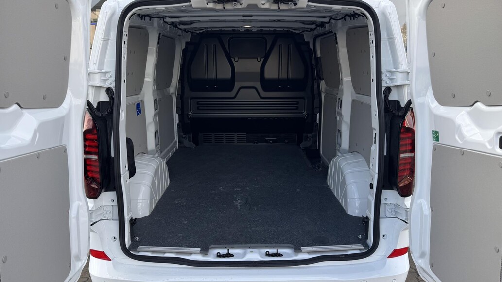 Volkswagen užitkov&eacute; Transporter, skř&iacute;ň KR