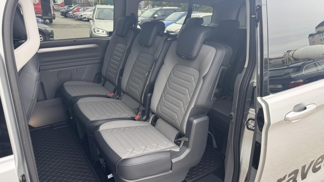 Volkswagen užitkové Caravelle, Style DR