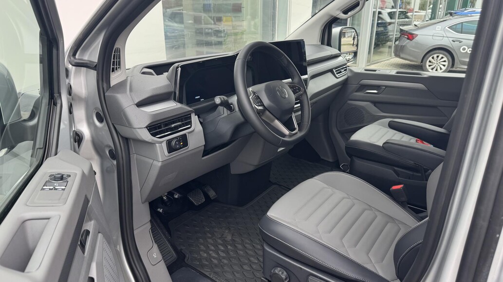 Volkswagen užitkové Caravelle, Style DR