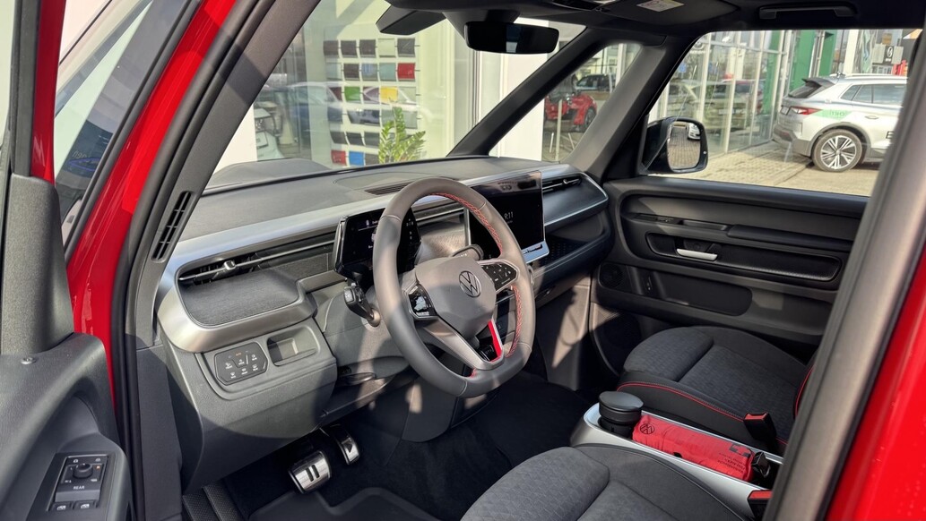 Volkswagen užitkov&eacute; ID.Buzz, GTX