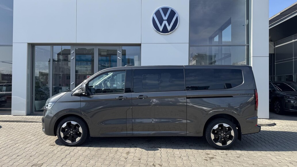 Volkswagen užitkov&eacute; Caravelle, Style