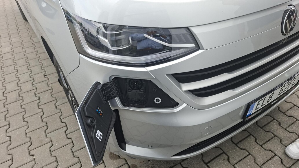 Volkswagen užitkové Caravelle, e-Caravelle Life