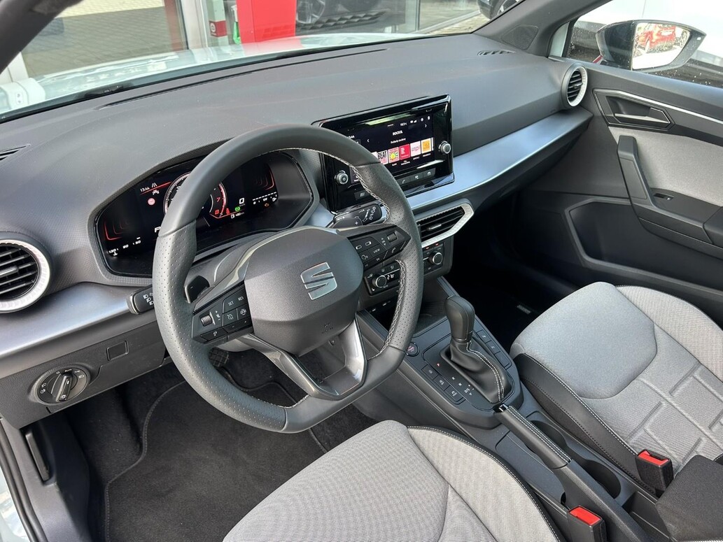 SEAT Arona, FR