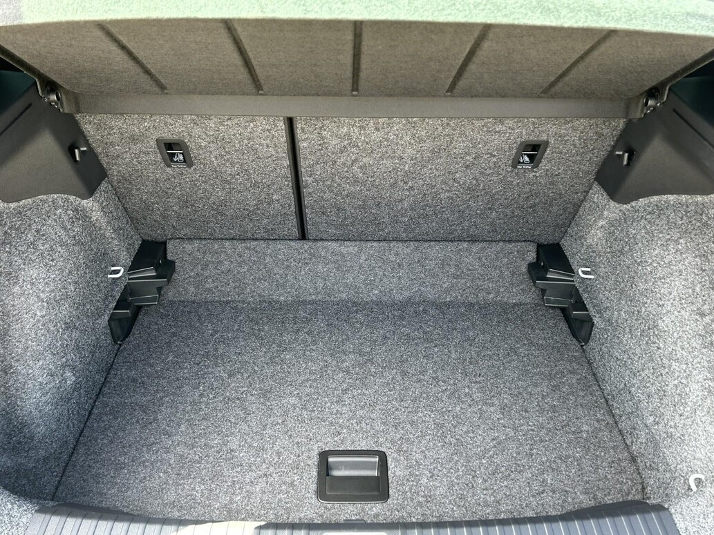 SEAT Arona, FR