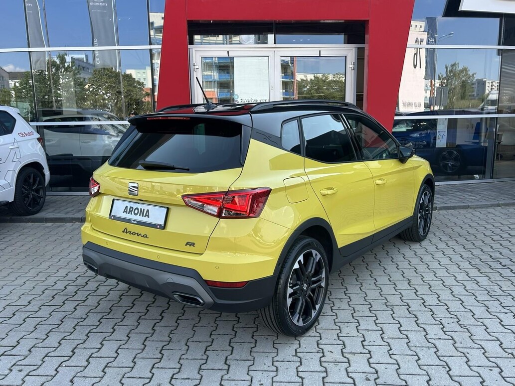 SEAT Arona, FR