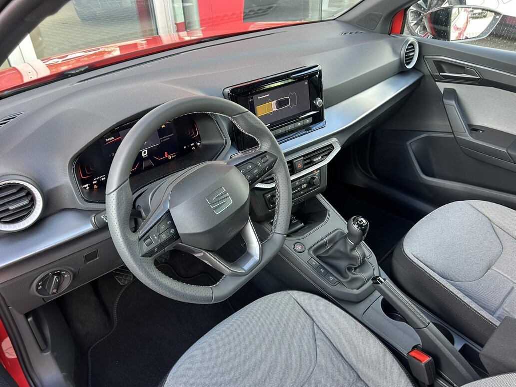 SEAT Arona, FR