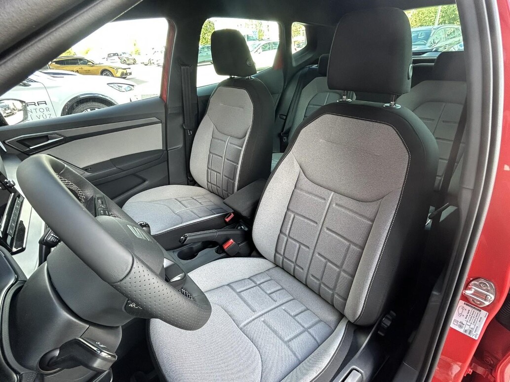 SEAT Arona, FR