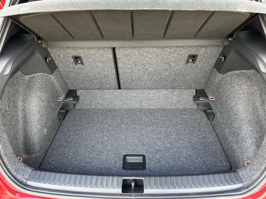 SEAT Arona, FR