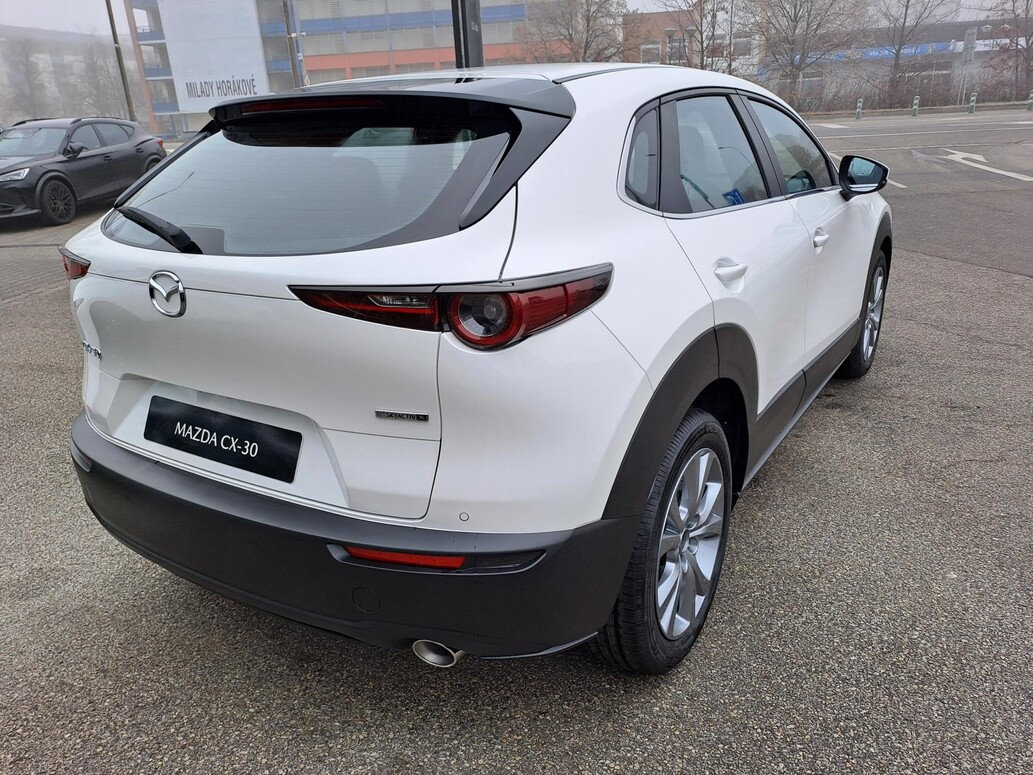 Mazda CX-30, Center-Line