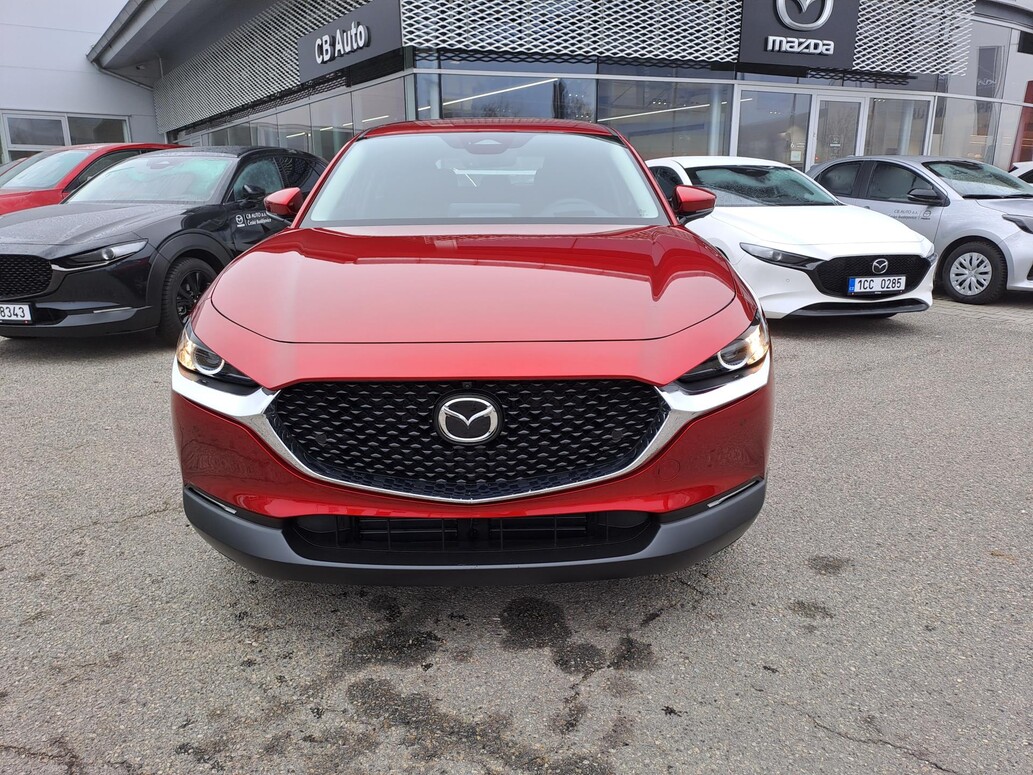 Mazda CX-30, Center - Line