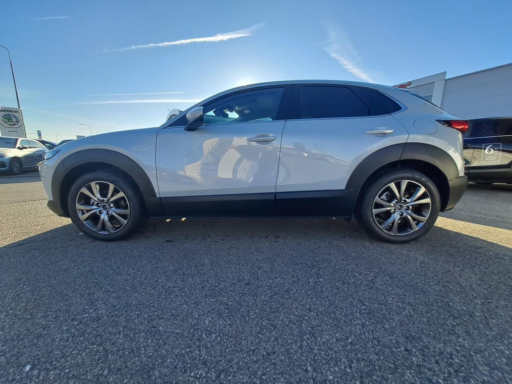 Mazda CX-30, Exclusive-Line