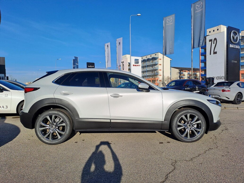 Mazda CX-30, Exclusive-Line