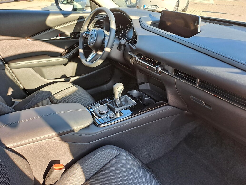 Mazda CX-30, Exclusive-Line