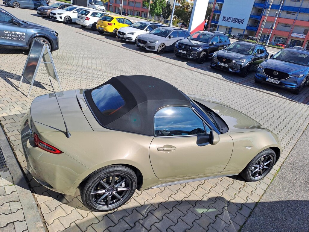 Mazda MX-5, KAZARI