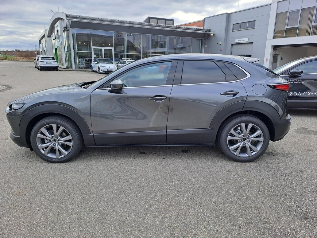 Mazda CX-30, Exclusive-line