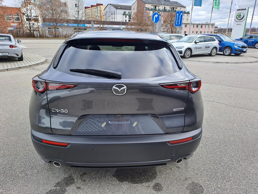 Mazda CX-30, Exclusive-line