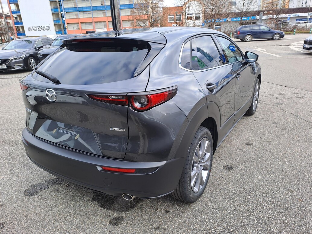 Mazda CX-30, Exclusive-line