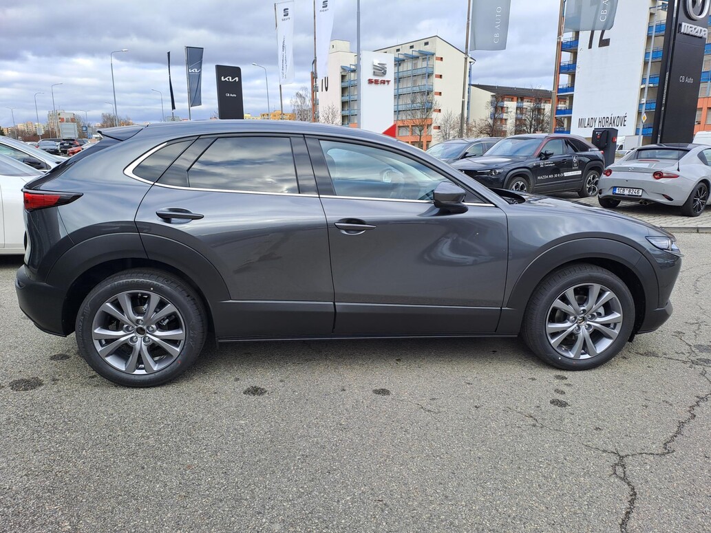 Mazda CX-30, Exclusive-line