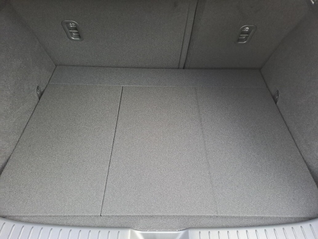 Mazda CX-30, Exclusive-line