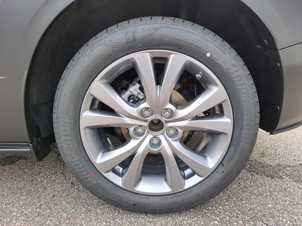 Mazda CX-30, Exclusive-line